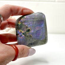 Load image into Gallery viewer, PURPLE FLASH LABRADORITE FREEFORM