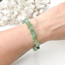 Load image into Gallery viewer, CRYSTAL CHIP BRACELET