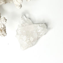 Load image into Gallery viewer, CLEAR QUARTZ CLUSTER