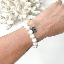 Load image into Gallery viewer, HOWLITE BRACELET