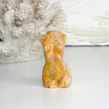 Load image into Gallery viewer, DIVINE FEMININE CRYSTAL GODDESS CARVING