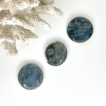 Load image into Gallery viewer, LABRADORITE CARVING