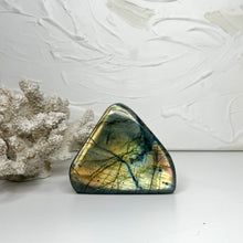 Load image into Gallery viewer, LABRADORITE FREEFORM