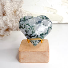 Load image into Gallery viewer, MOSS AGATE HEART