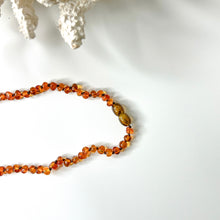 Load image into Gallery viewer, AMBER BABY NECKLACE