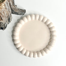 Load image into Gallery viewer, BUBBLE ROUND TRINKET TRAY