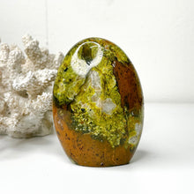 Load image into Gallery viewer, GREEN OPAL FREEFORM