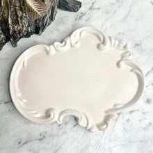 Load image into Gallery viewer, VINTAGE TRINKET TRAY