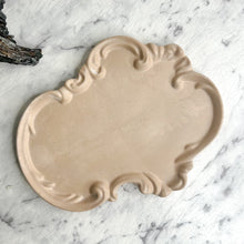 Load image into Gallery viewer, VINTAGE TRINKET TRAY