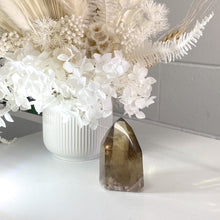Load image into Gallery viewer, SMOKEY QUARTZ MINI POINT