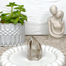 Load image into Gallery viewer, SMOKEY QUARTZ MINI POINT