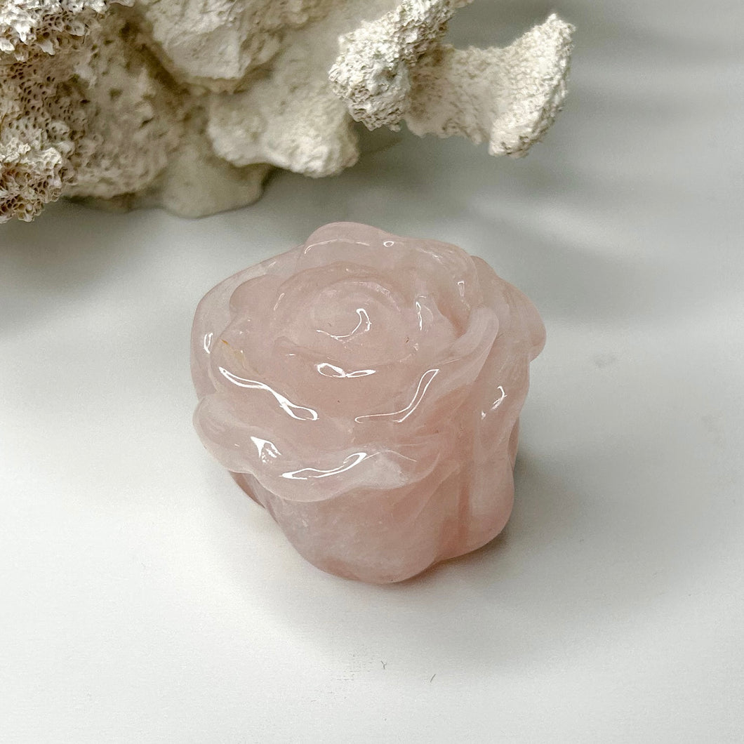 ROSE QUARTZ ROSE CARVING