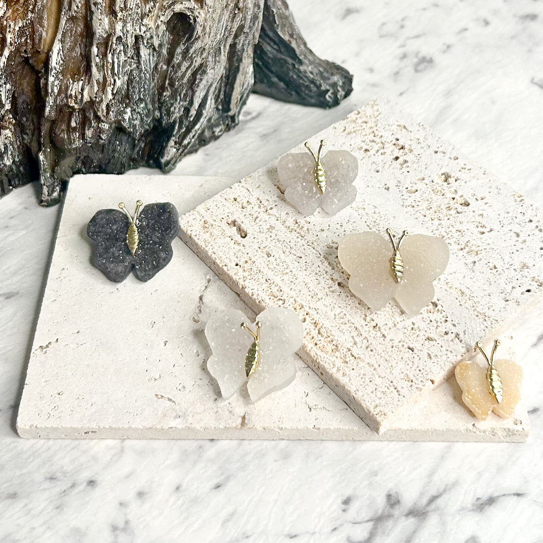 AGATE BUTTERFLY CARVING