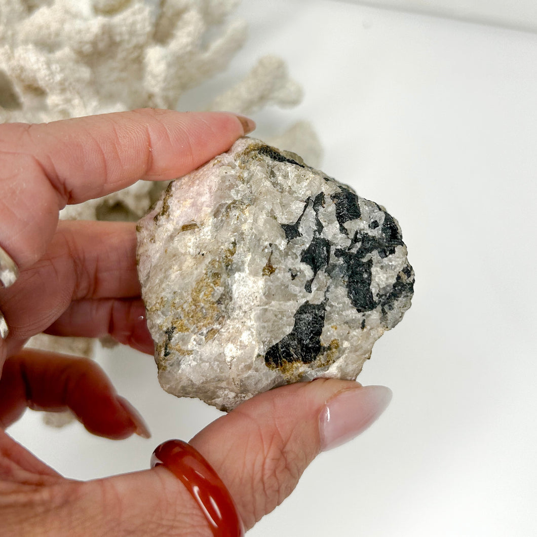 BLACK TOURMALINE IN QUARTZ RAW SPECIMEN