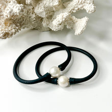 Load image into Gallery viewer, PEARL BRACELET
