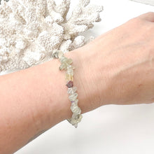 Load image into Gallery viewer, CRYSTAL CHIP BRACELET
