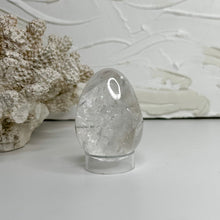 Load image into Gallery viewer, CLEAR QUARTZ EGG
