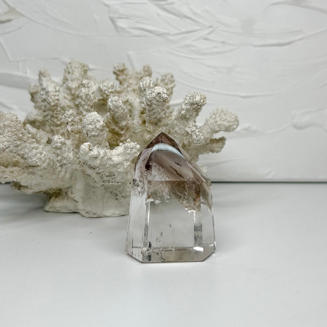 INCLUDED QUARTZ POINT