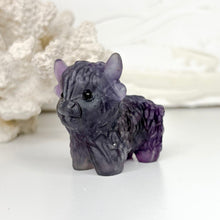 Load image into Gallery viewer, HIGHLAND CRYSTAL COW CARVING
