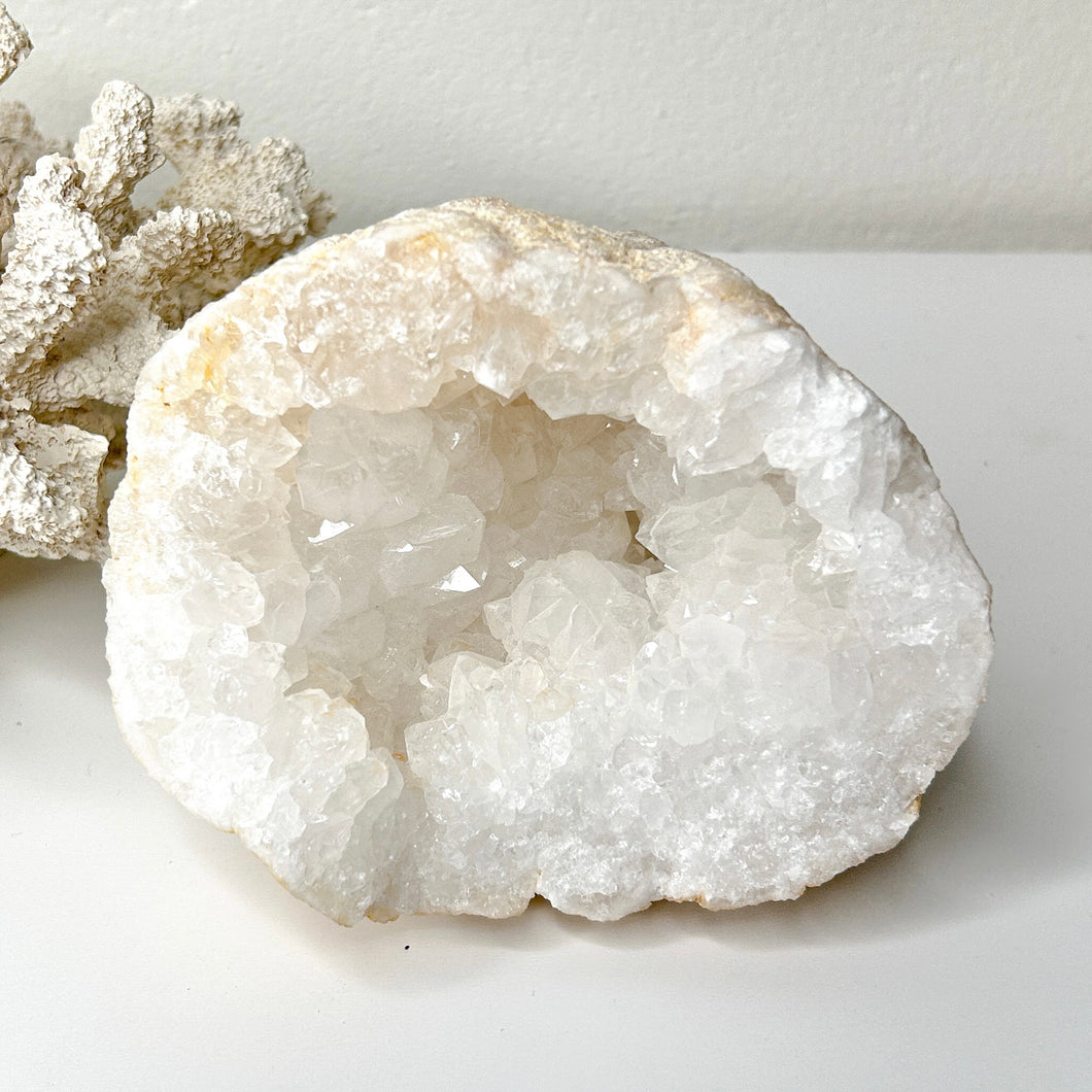 CLEAR QUARTZ GEODE