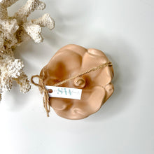 Load image into Gallery viewer, ROSE RING HOLDER
