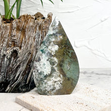 Load image into Gallery viewer, MOSS AGATE FLAME
