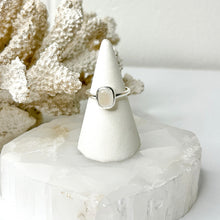 Load image into Gallery viewer, MOONSTONE RING
