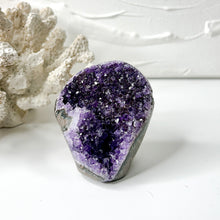 Load image into Gallery viewer, AMETHYST FREEFORM

