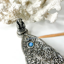 Load image into Gallery viewer, ALUMINIUM LEAF INCENSE HOLDER
