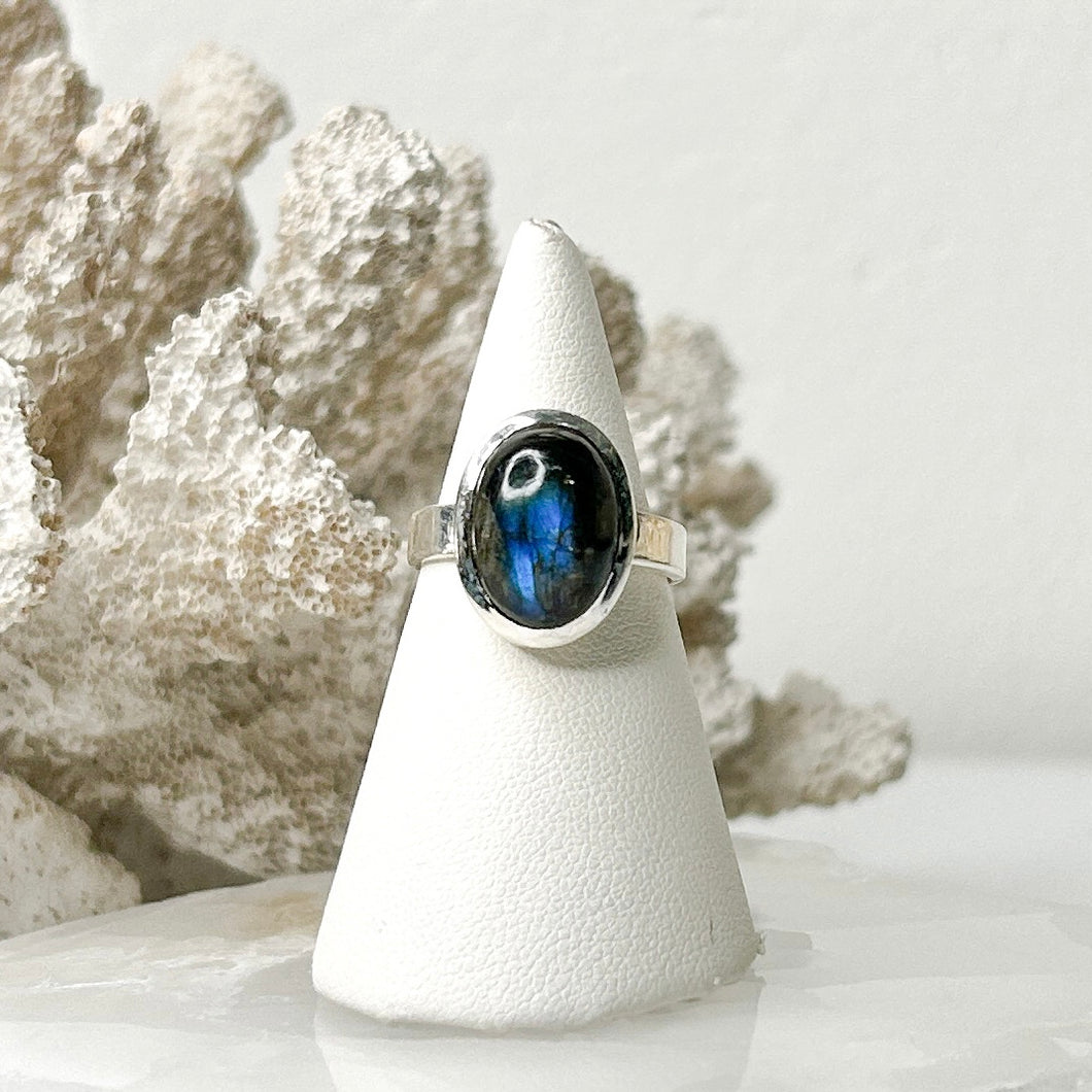 LABRADORITE RING