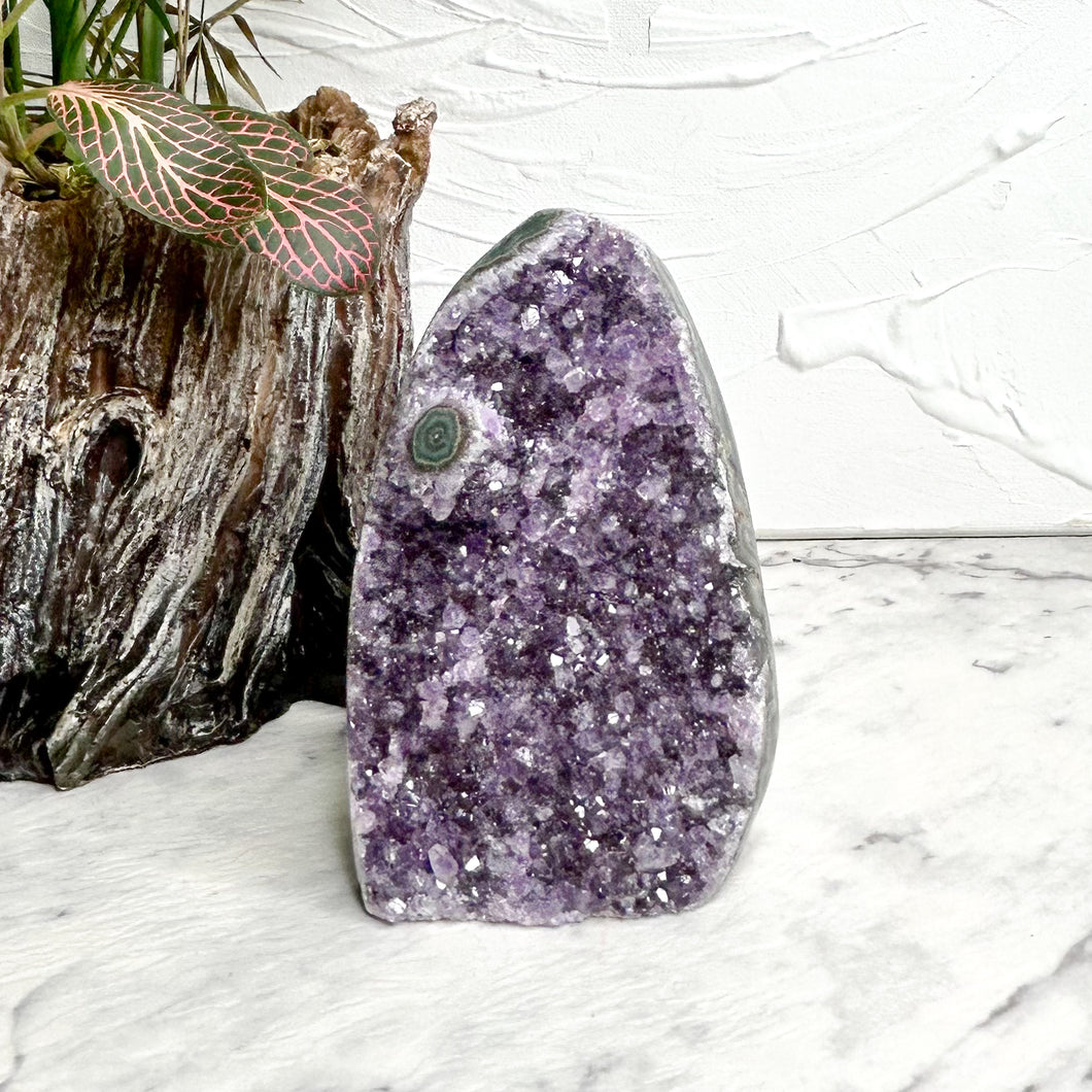 AMETHYST EYE FREEFORM