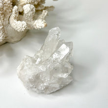 Load image into Gallery viewer, CLEAR QUARTZ CLUSTER
