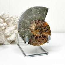 Load image into Gallery viewer, METAL SLICE STAND
