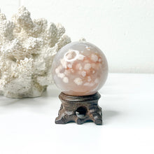 Load image into Gallery viewer, WOODEN SPHERE STANDS
