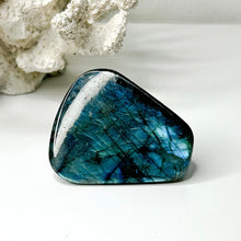 Load image into Gallery viewer, LABRADORITE SMALL FREEFORM
