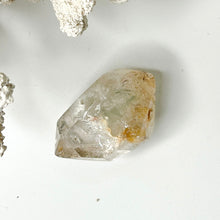 Load image into Gallery viewer, INCLUDED QUARTZ DT
