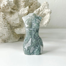 Load image into Gallery viewer, DIVINE FEMININE CRYSTAL CARVING
