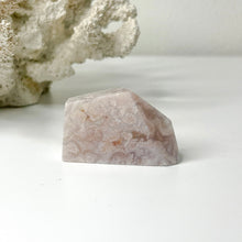 Load image into Gallery viewer, FLOWER AGATE PIECE
