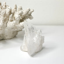 Load image into Gallery viewer, CLEAR QUARTZ CLUSTER
