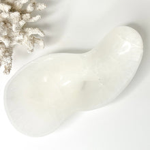 Load image into Gallery viewer, LARGE SELENITE IRREGULAR BOWL
