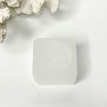 Load image into Gallery viewer, SELENITE SPHERE STAND
