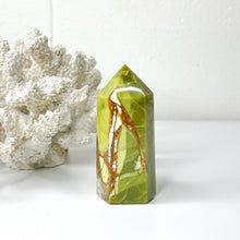 Load image into Gallery viewer, GREEN OPAL POINT
