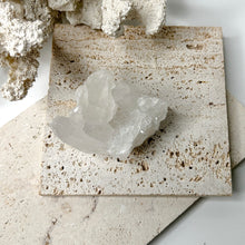 Load image into Gallery viewer, CLEAR QUARTZ CLUSTER
