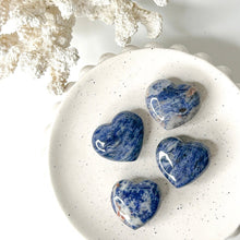 Load image into Gallery viewer, CRYSTAL MIDI HEART
