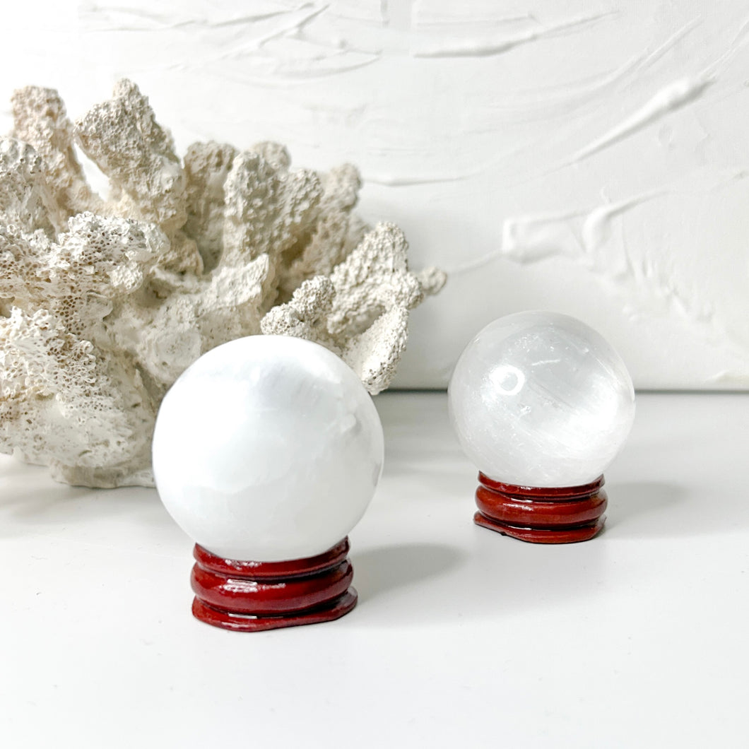 SELENITE MINI SPHERE