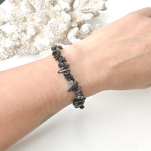 Load image into Gallery viewer, CRYSTAL CHIP BRACELET
