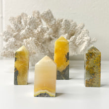 Load image into Gallery viewer, BUMBLEBEE JASPER MINI POINT
