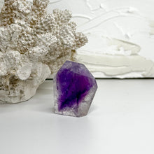 Load image into Gallery viewer, AMETHYST POINT
