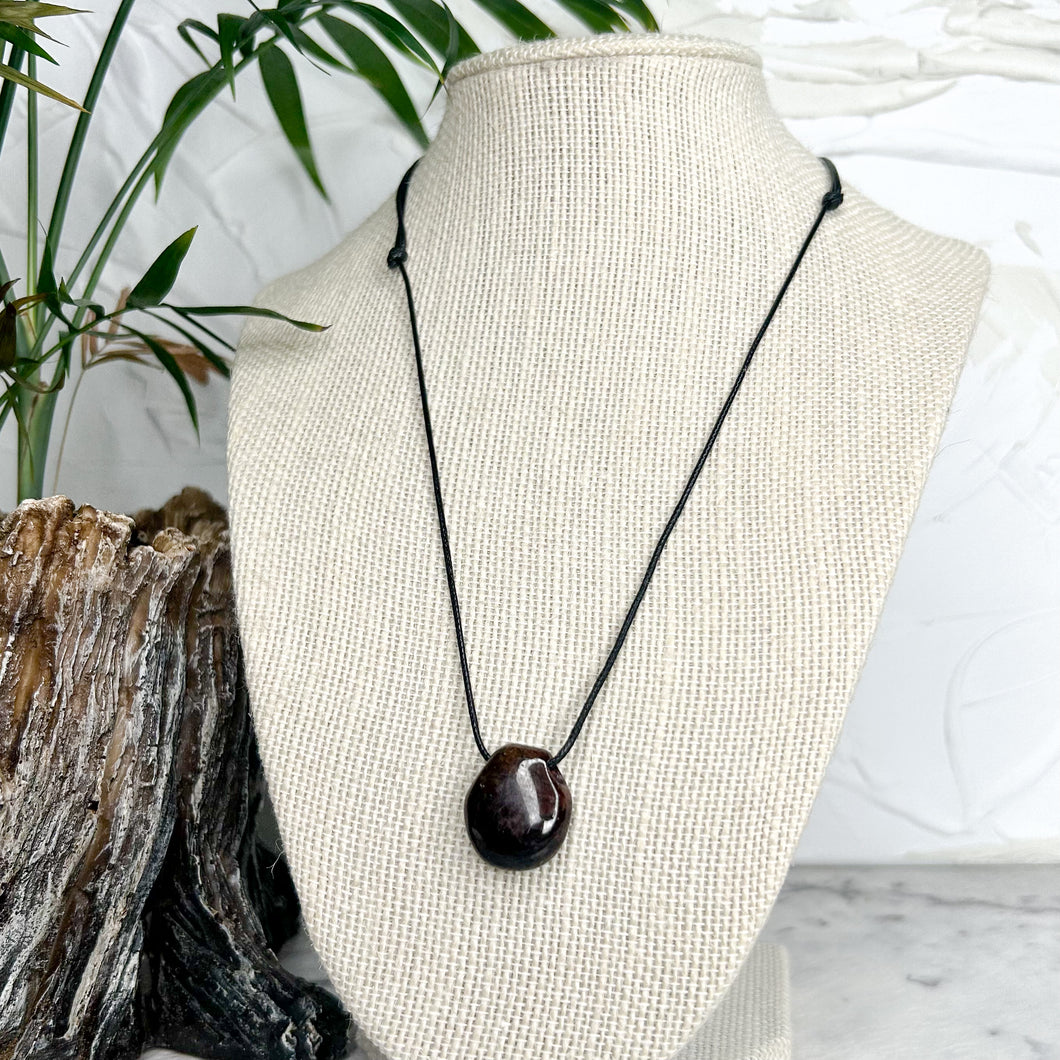 GARNET NECKLACE