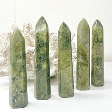 Load image into Gallery viewer, MADAGASCAR CHRYSOPRASE POINT
